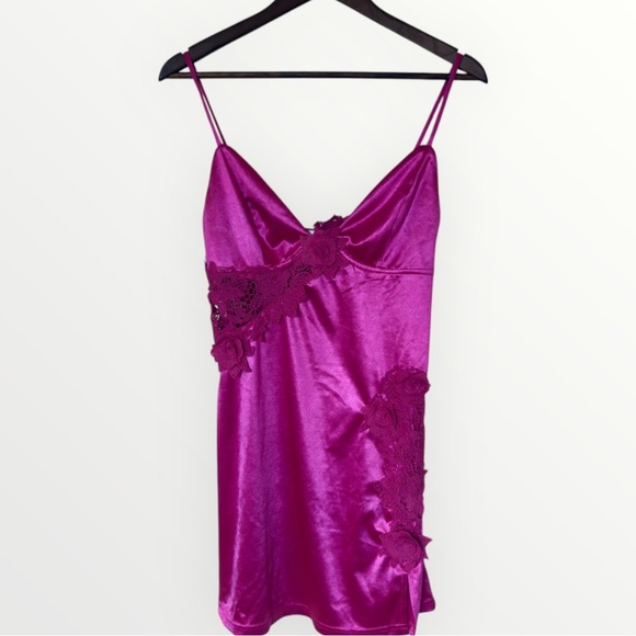 HELLO MOLLY MAGNETIC CONNECTION SATIN MINI DRESS PINK Size Large (8) NWT - Picture 2 of 12